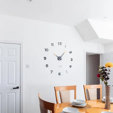 Brown Ball Feriehus *