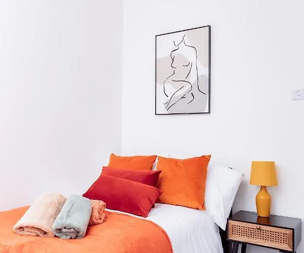 Brown Ball * בארו אין פרנס