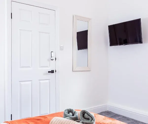 Brown Ball * Barrow-in-Furness