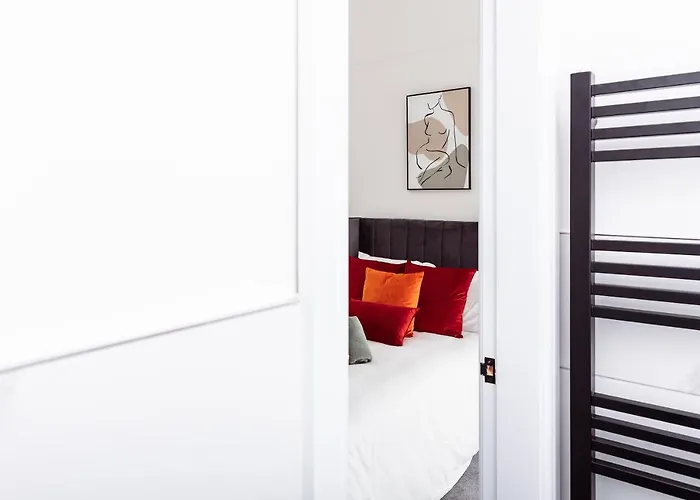 Brown Ball * Barrow-in-Furness