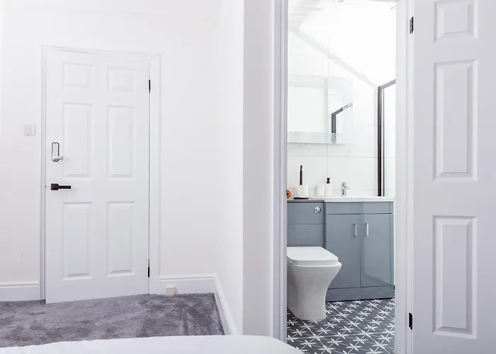 Brown Ball Holiday home *